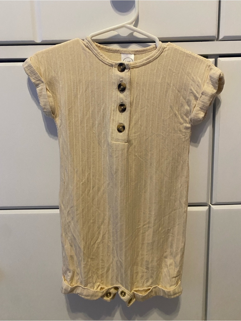 Lou Lou & Company Cream Ribbed Short-Sleeve Romper / Size 12-24m / EUC